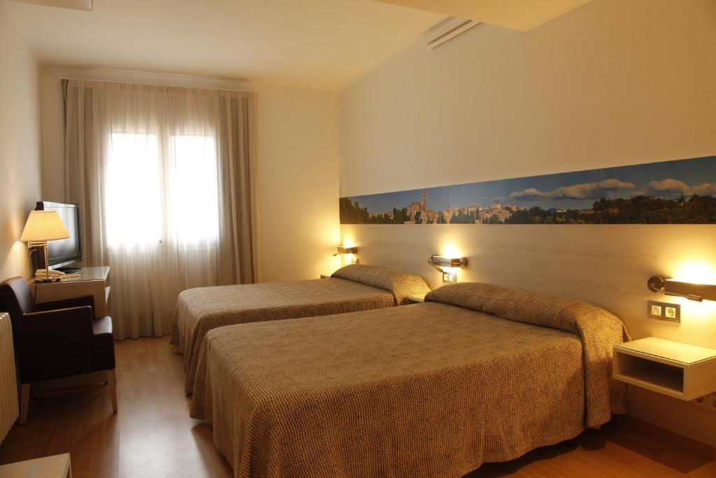 Hotel Canet Castello  D'Empuries Room photo