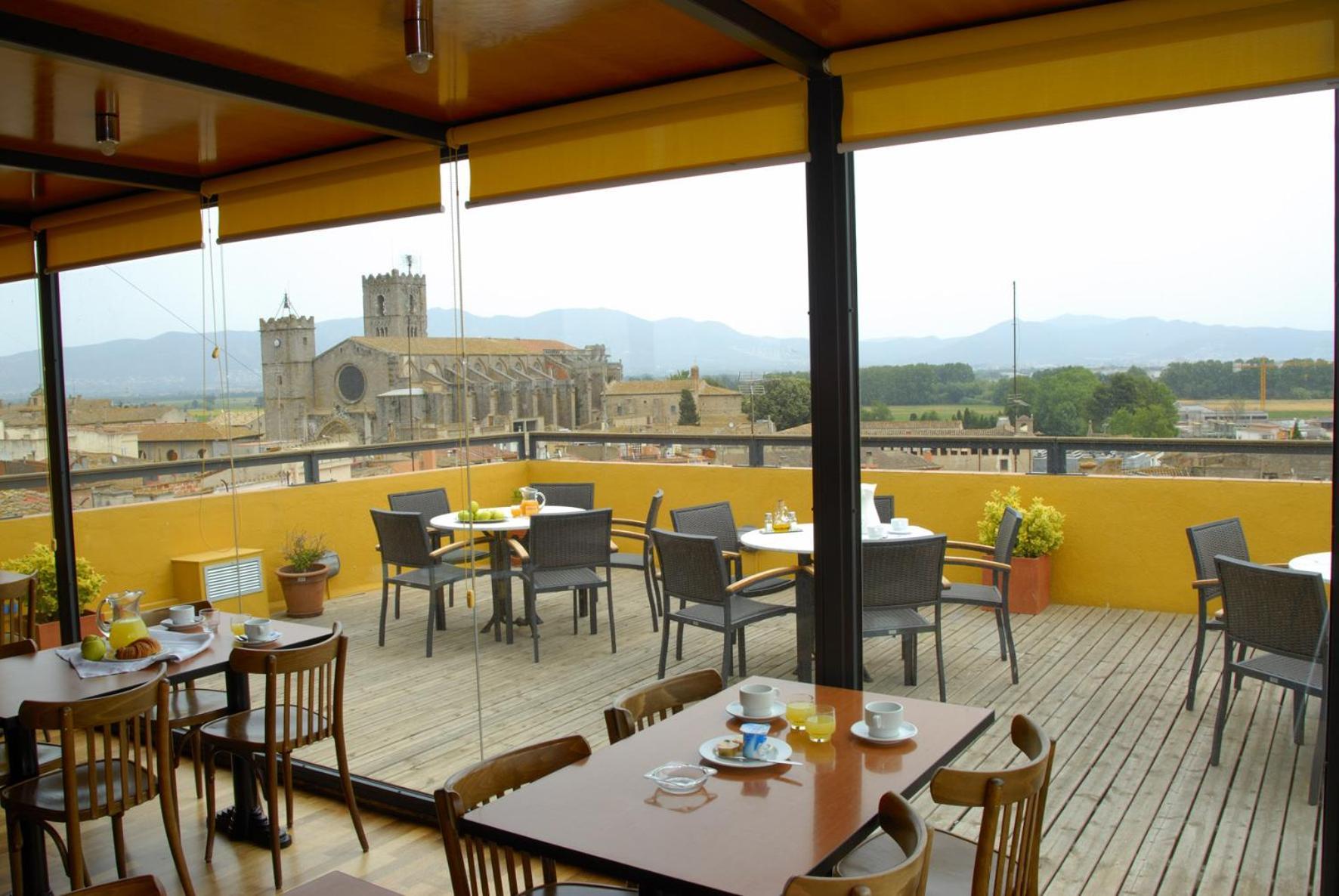 Hotel Canet Castello  D'Empuries Exterior photo