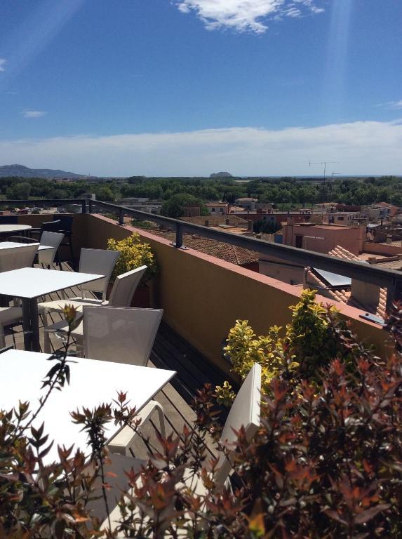Hotel Canet Castello  D'Empuries Exterior photo